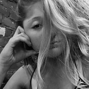 Meet your Posher, Eva